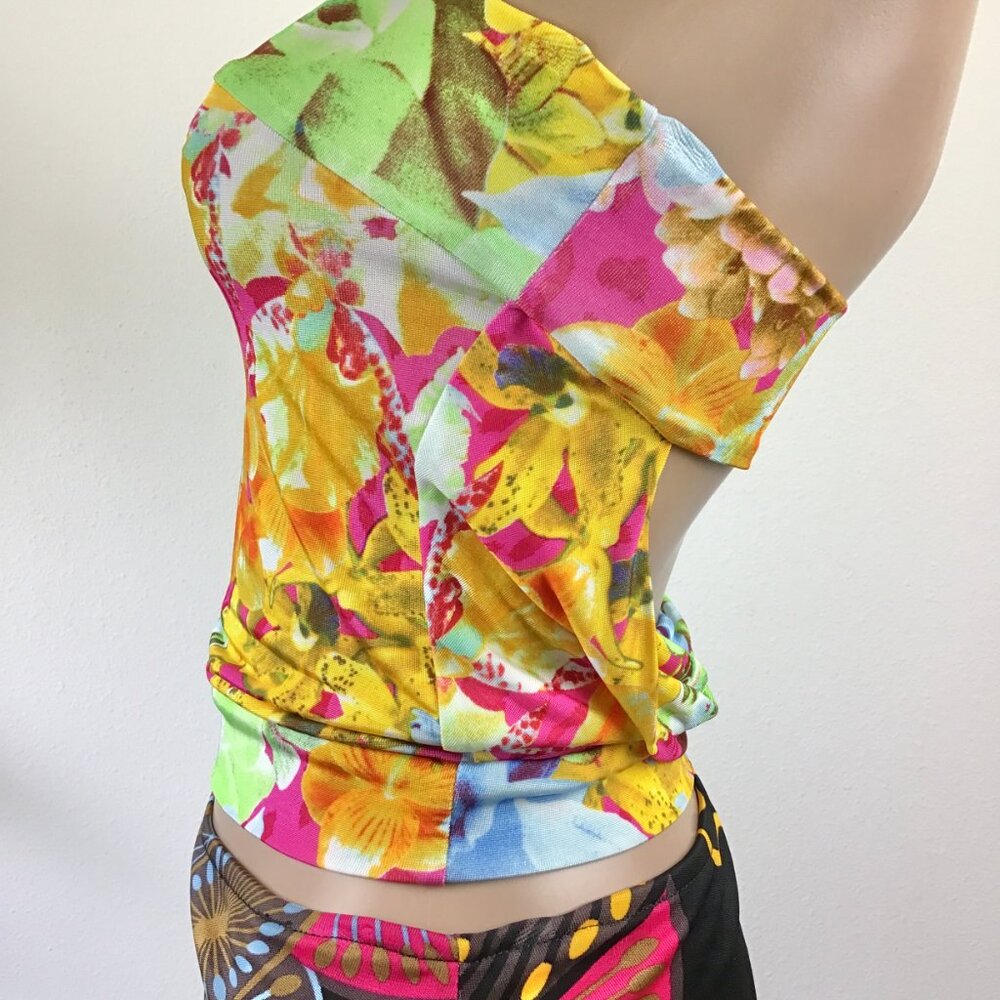 Versace Tank Top - Picture 2 of 6